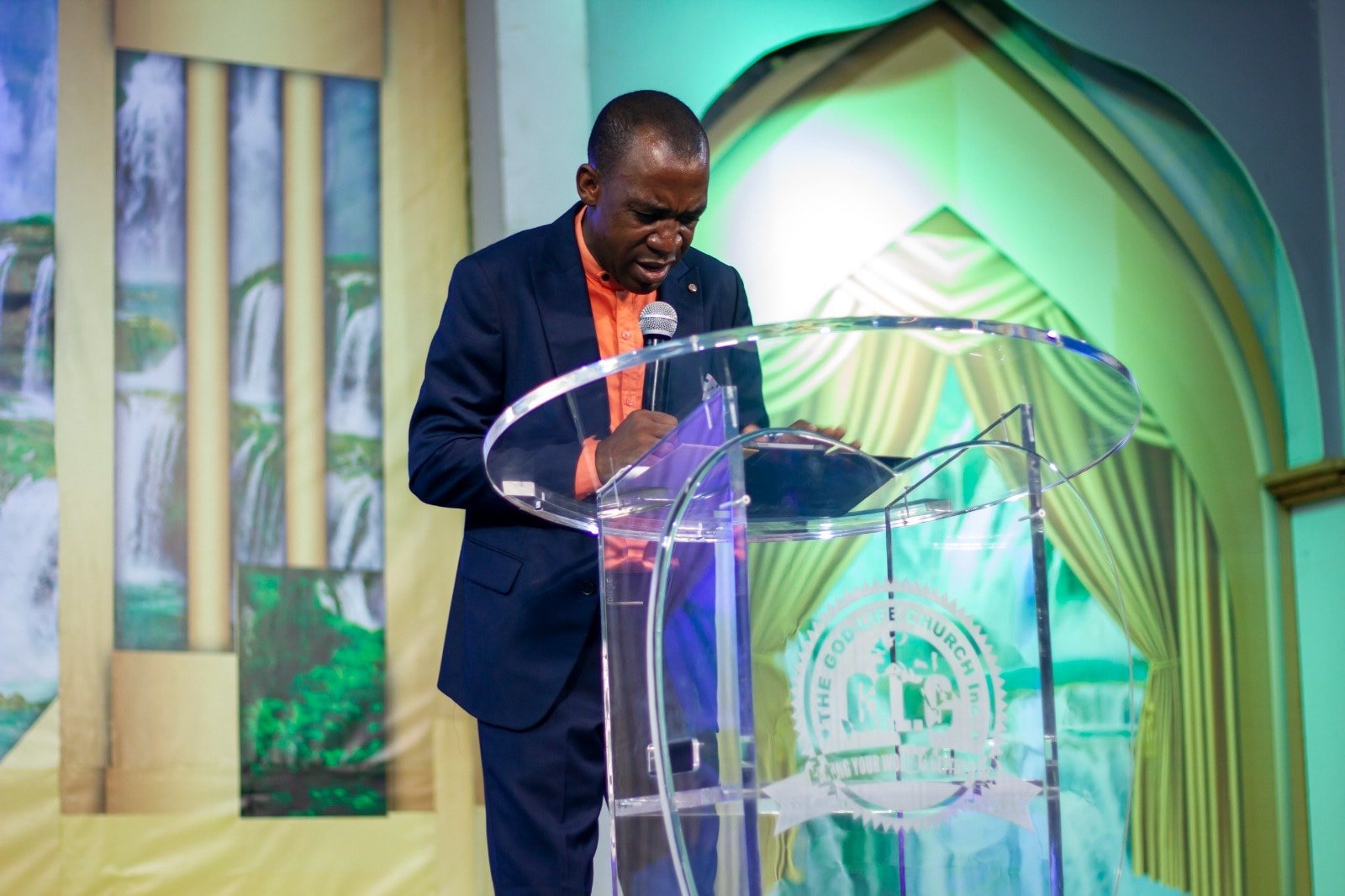 CARRIERS OF DIVINE WISDOM - Friday, October 3rd 2025