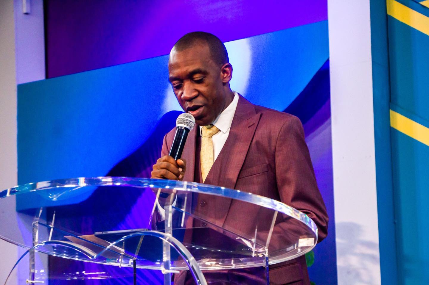  THE BEAUTY OF SERVING WITH THE SPIRIT - Monday, November 3rd 2025.