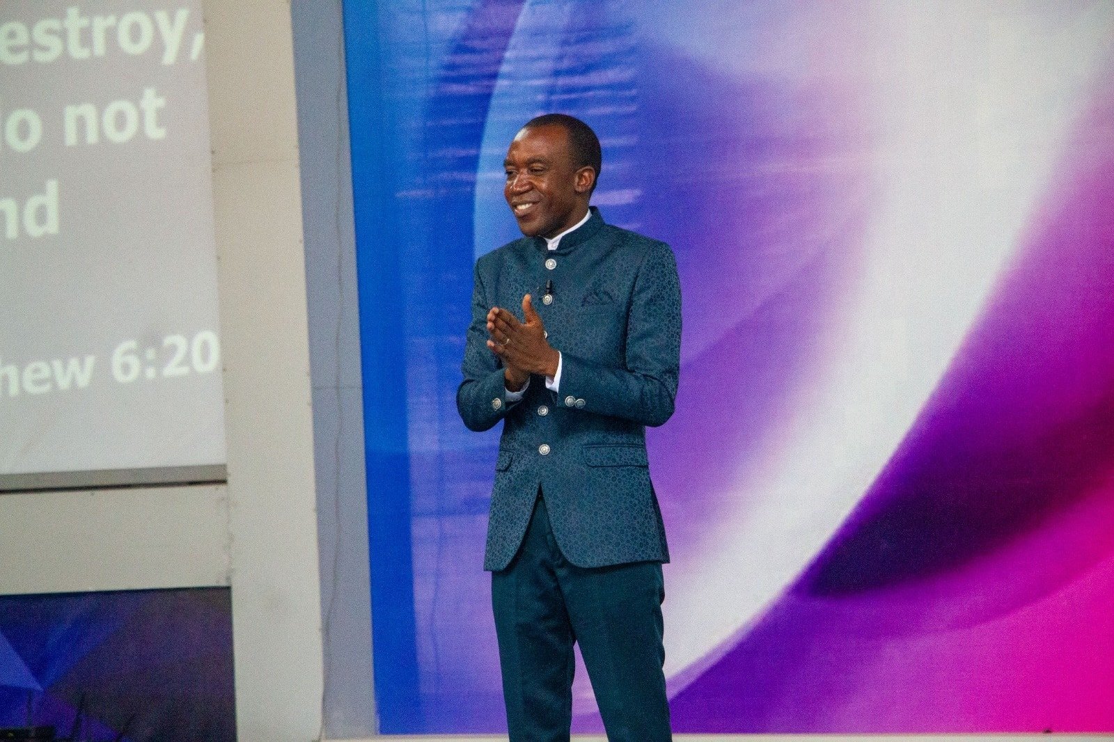 YOUR LIGHT MUST SHINE Wednesday, December 31st, 2025.